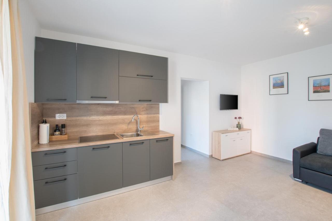 Apartments Lirio Umag Ngoại thất bức ảnh